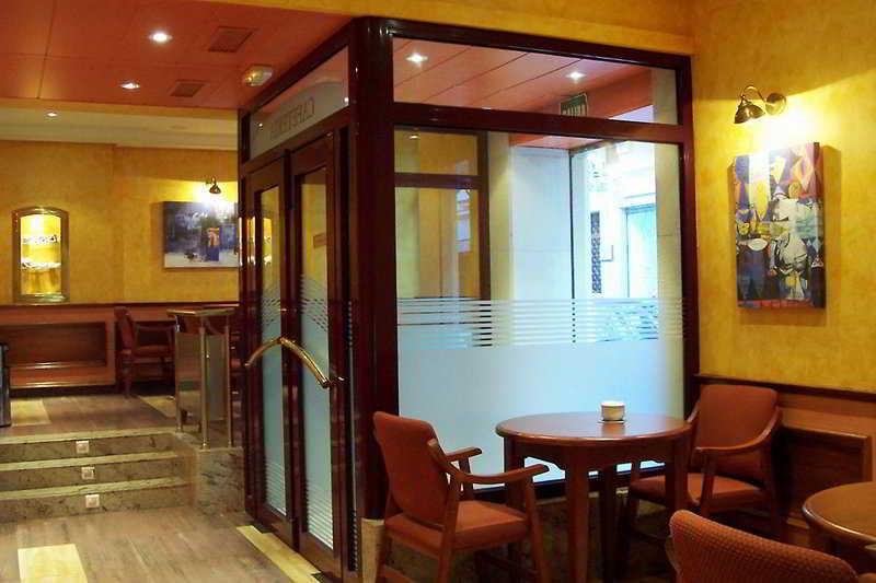 Hotel Victoria Linares  Bagian luar foto