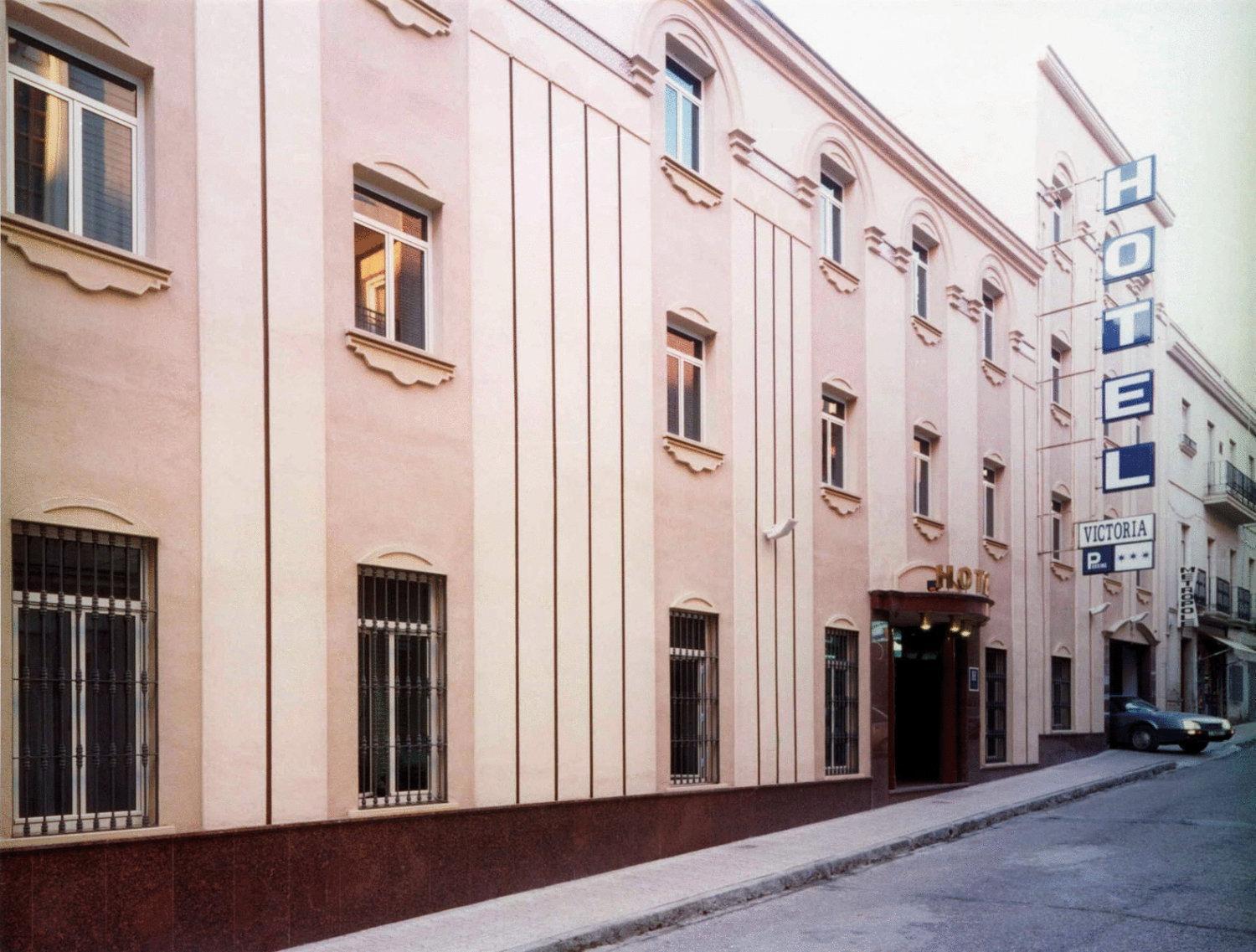 Hotel Victoria Linares  Bagian luar foto