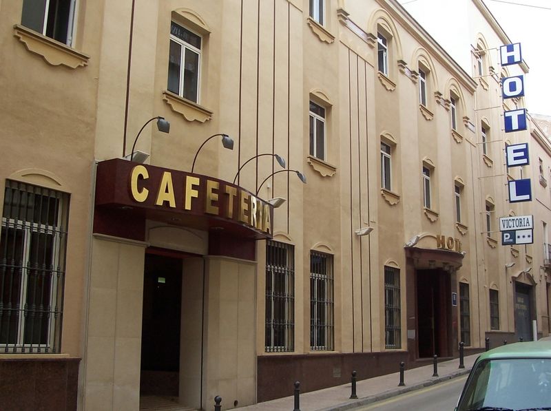 Hotel Victoria Linares  Bagian luar foto